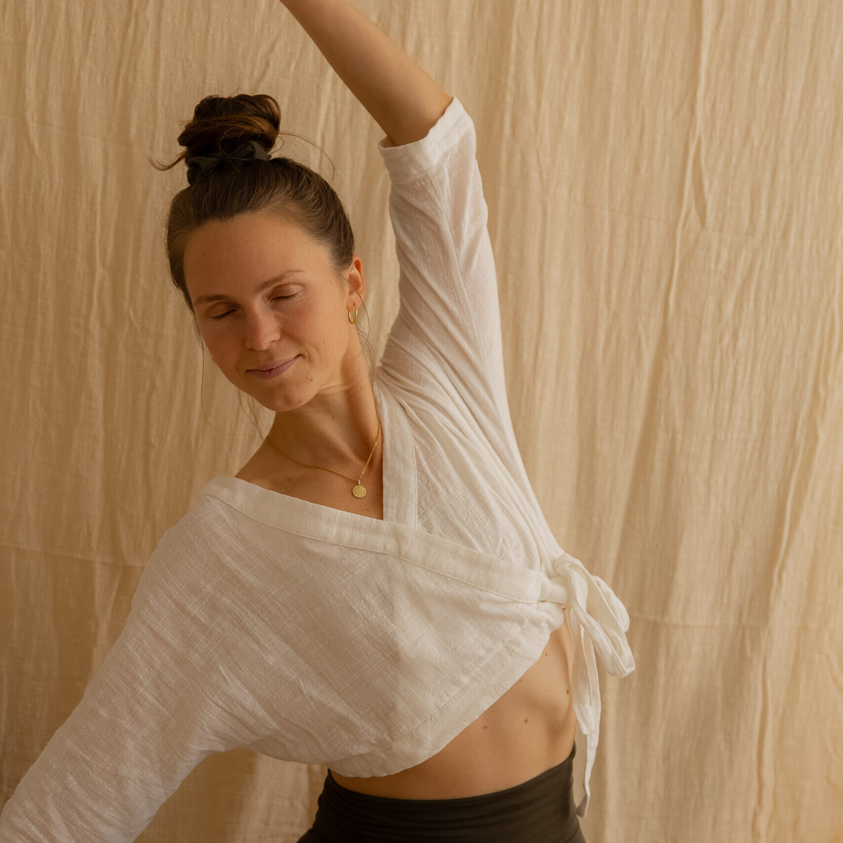 Isabell Yin Yoga soft Side Stretch